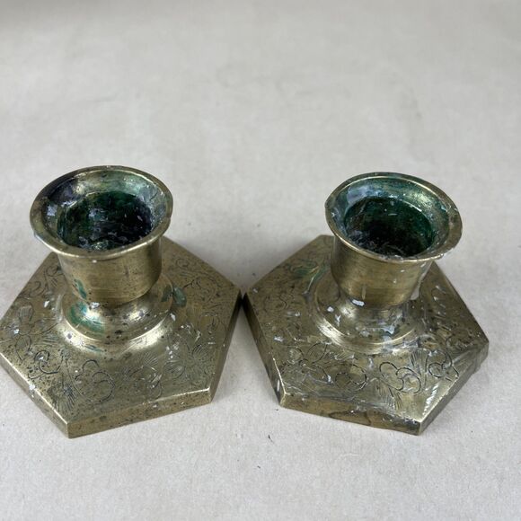 Lot Of 3 VTG Brass Candlestick Holders w/ Floral Base - Picture 4 of 13